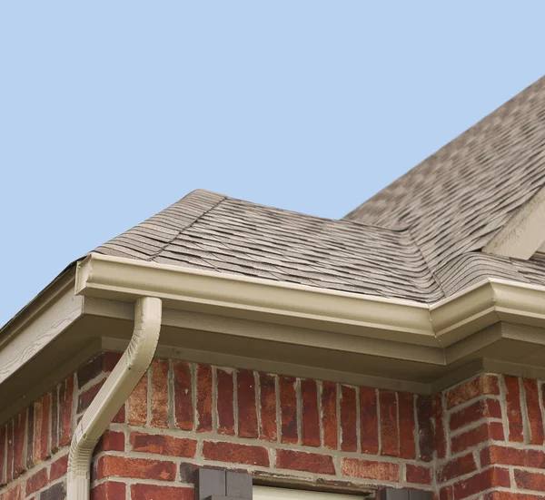 Newly installed roof on a Toronto home